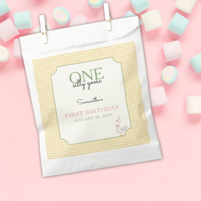 One Silly Goose Pink and Gingham 1st Birthday Geschenktütchen (One Silly Goose Favor Bag)