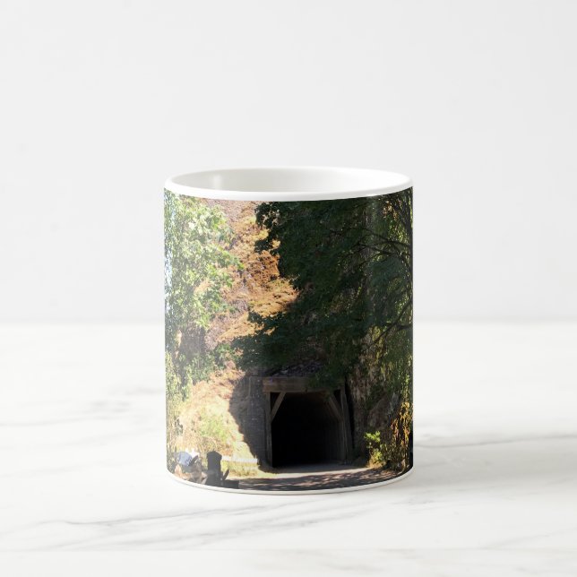 Oneonta Gorge Tunnel, Oregon Kaffeetasse (Mittel)