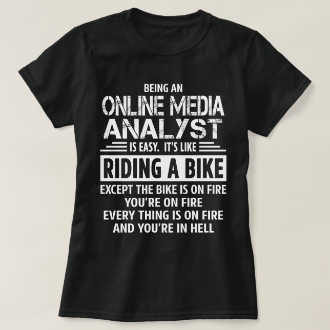 Online Media Analyst T-Shirt (Design vorne)