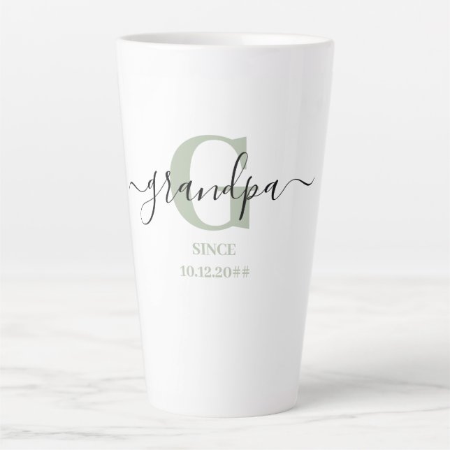 Opa Elegant Script Monogram Silver Green Milchtasse (Vorderseite)