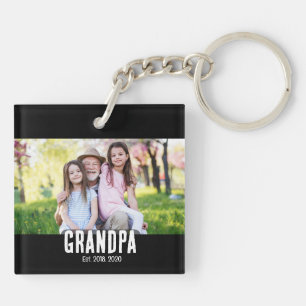 Opa Est. White Schriftfoto Schlüsselanhänger
