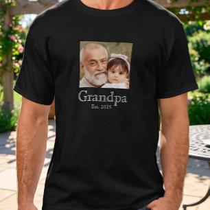 Opa hat Foto Weiß Fett Minimal Text gegründet T-Shirt