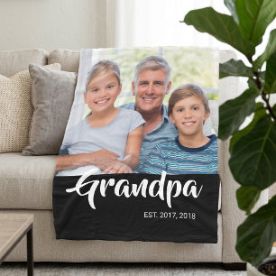 Opa hat modernes schwarzes Skript-Foto gegründet Fleecedecke