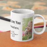 Opa Wir Liebe Sie Personalisiertes Foto & Namen Kaffeetasse<br><div class="desc">Feiern Sie Opa mit diesem individuellen Foto- und Signaturendesign. Sie können zwei Fotos eines Enkels oder Enkels hinzufügen, den Ausdruck "I Liebe du" oder "Wir Liebe du" personalisieren und personalisieren, ob er "Opa", "Pop Pop" usw. genannt wird. Sie können auch die Namen und das Jahr des Enkelkindes oder Enkelkindes hinzufügen...</div>