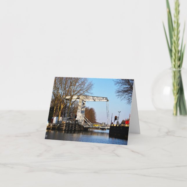 Ophaalbrug over gracht in Nederland. Dankeskarte (Vorderseite)