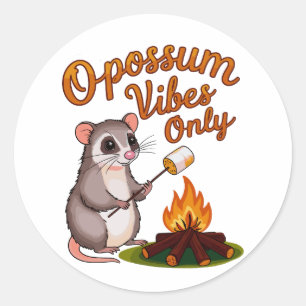 Opossum mit Marshmallow - Nur Opossum Vibes Runder Aufkleber