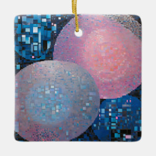 Opulente Ovale: Farbtöne von Blau und Rosa in Abst Keramikornament