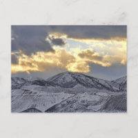 Oquirrhirsche Berge im Utah Winterschnee bedeckt