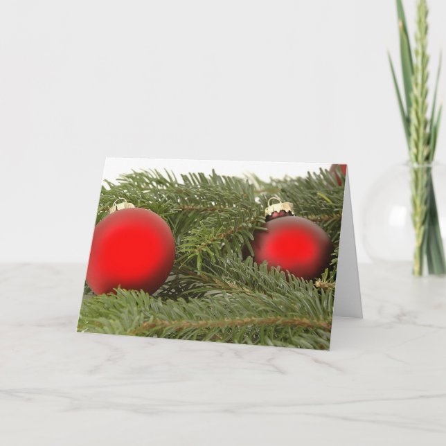 Oranaments rouges sur la carte de Noël Pine Bough (Devant)