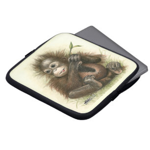 Orang-Utan-Baby mit Blättern Laptopschutzhülle