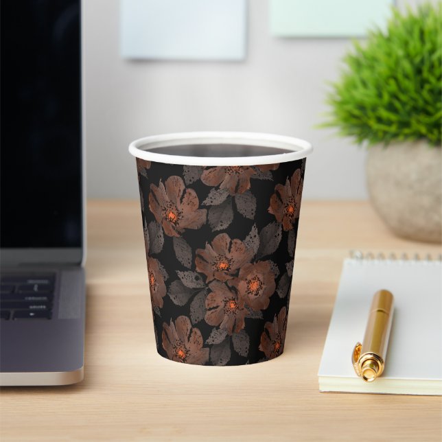 Orange and brown flowers on a black background. pappbecher (InSitu)