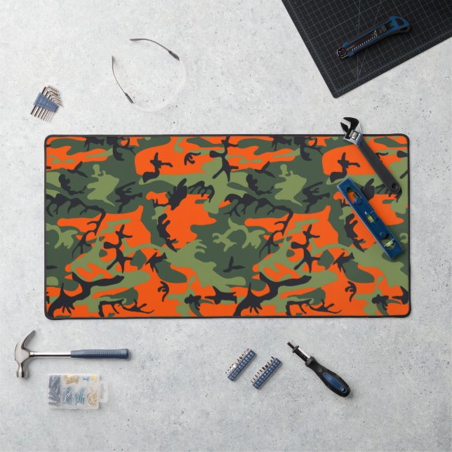 Orange and Green Camouflage, Militär, Armee Schreibtischunterlage (Arbeitsplatz)