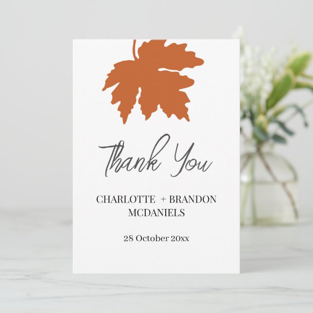 Orange Autumn Maple Leaf Wedding Vielen Dank Dankeskarte (Stehend Vorderseite)