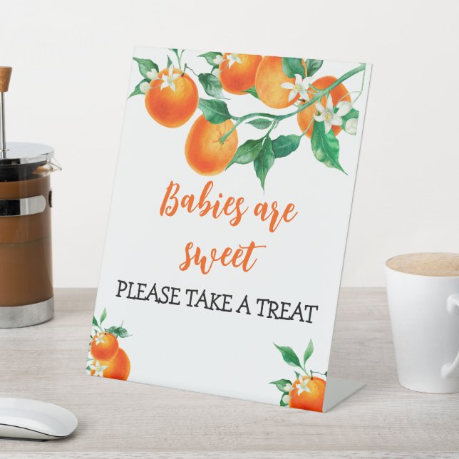 Orange Baby Shower favorisiert Schild (In SItu)