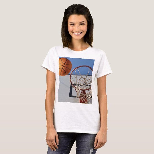 Orange Basketball wird Punkte sammeln. T-Shirt (Vorne ganz)