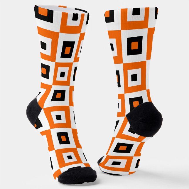 Orange Black White Checkered Squares Pattern Socken (Von Creator hochgeladen)