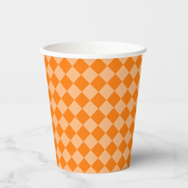 Orange Checker Diamond Pattern Pappbecher (Vorderseite)