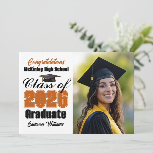 Orange Class of 2026 Graduate Photo Graduation Ankündigung (Stehend Vorderseite)