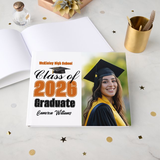Orange Class of 2026 Graduation Photo Gästebuch (Vorderseite Offen)