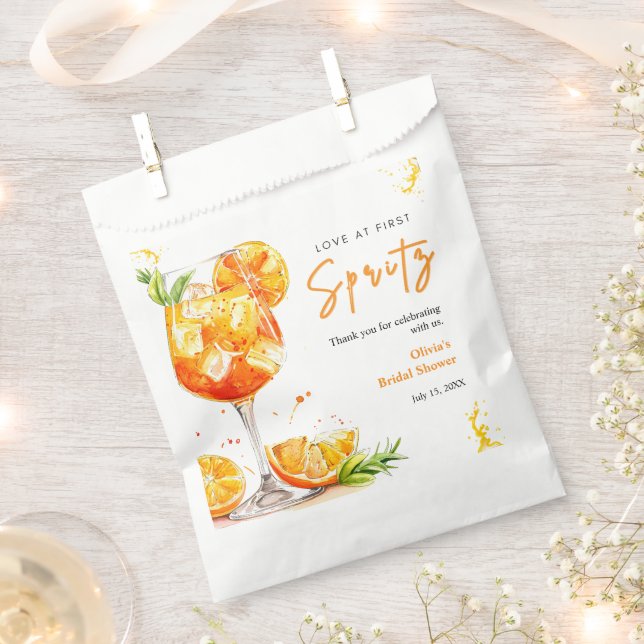 Orange Cocktail Love at First Spritz Bridal Shower Geschenktütchen (Ausgeschnitten)