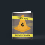 Orange Cone Construction Birthday Party Danke<br><div class="desc">Ein Geburtstagsthema im Baugewerbe mit einer Abbildung von gelbem Kauband und einem orangefarbenen Kegel auf grauem Hintergrund.</div>