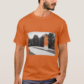 Orange Fahrradturm entlang der Bentonville Trails  T-Shirt