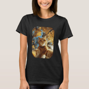 Orange Getigerte Katze Selfie Herbstlaub Herbst Ti T-Shirt