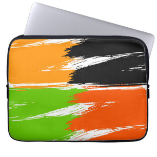 Orange Green Schwarz-weiß Brush Stroke Paint Laptopschutzhülle