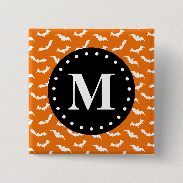 Orange Halloween Bat Pattern Black Monogram Button (Vorderseite)