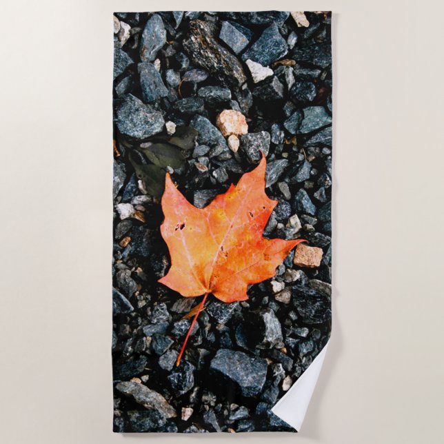 Orange Leaf Strandtuch (Vorderseite)