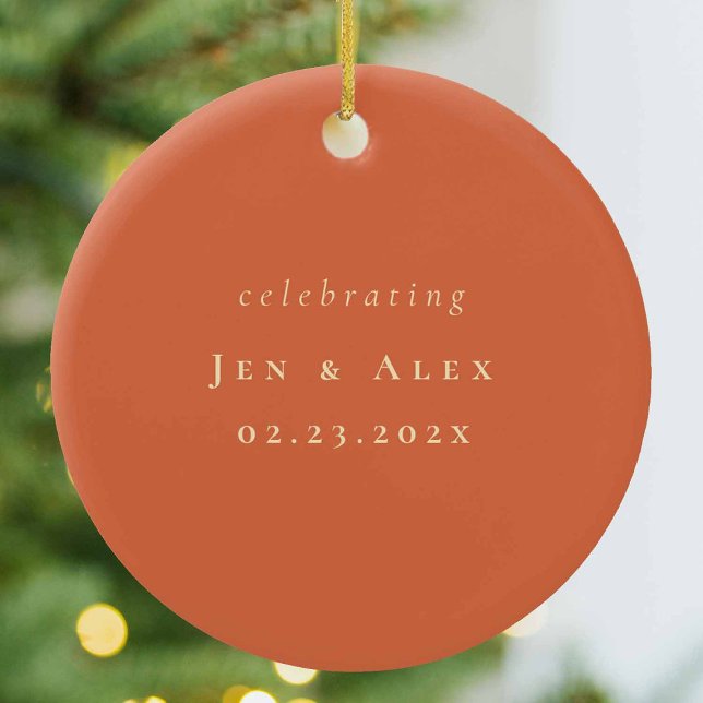 Orange Minimalistische Hochzeitsfeier Keramik Ornament (Von Creator hochgeladen)