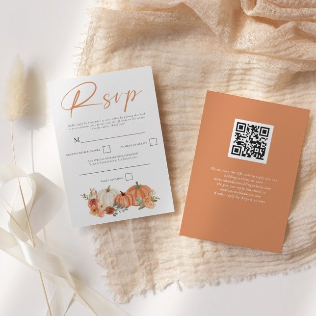 Orange Pumpkins Fall Florals Script QR Code RSVP Karte (Von Creator hochgeladen)