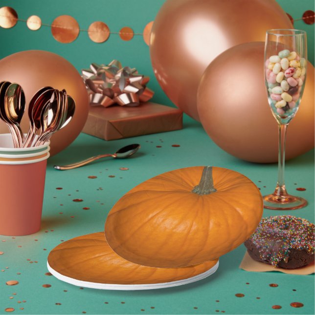 Orange Realistic Halloween Pumpkin Fotografie Pappteller (Multi)