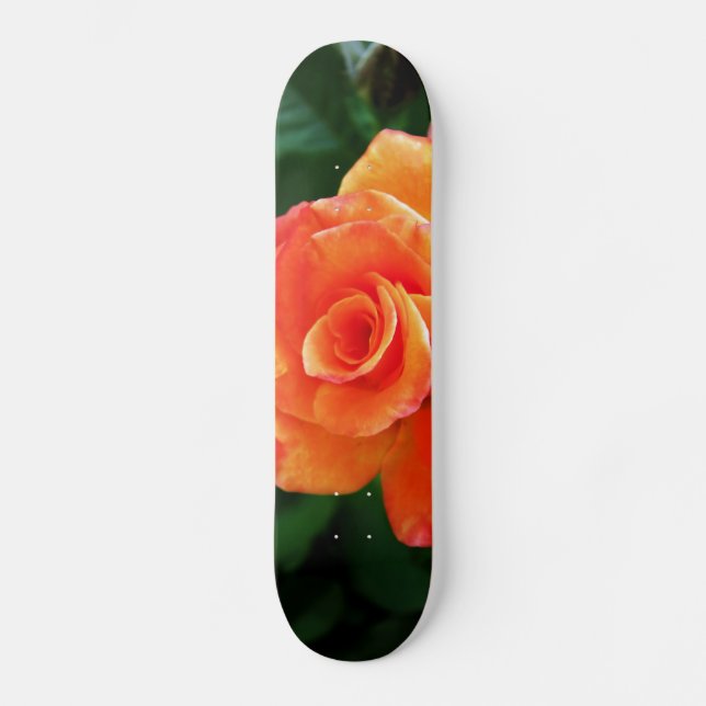 Orange Rose Blume Skateboard (Vorderseite)