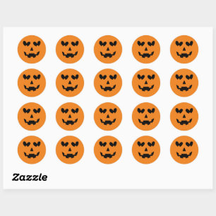 Orange & schwarzer glücklicher Herz-Kürbis Hallowe Runder Aufkleber