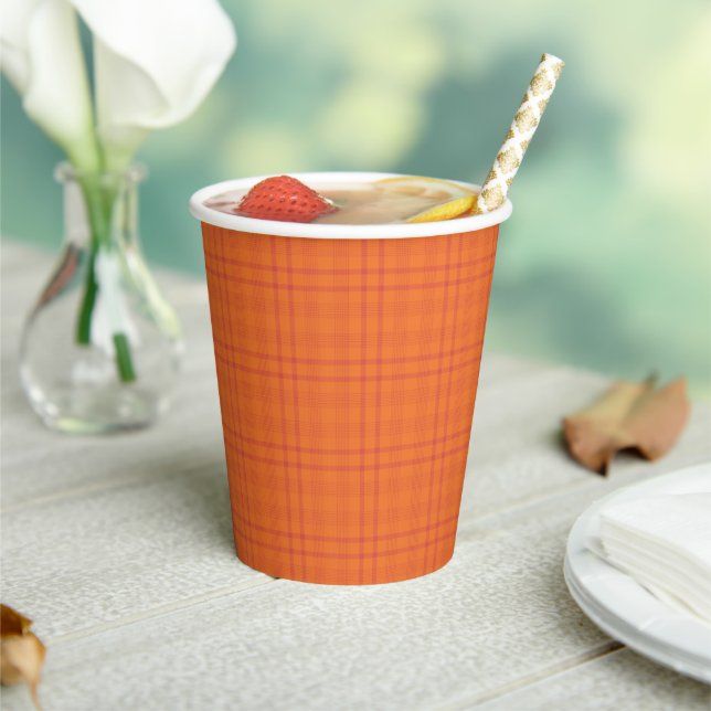 Orange Tartan Muster Paper Cups Pappbecher (In Situ)