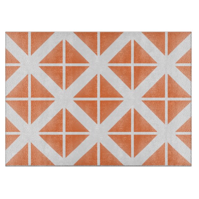 Orange Trendy Triangle Pattern Schneidebrett (Vorderseite)