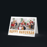 Orange Typografie Happy Hanukkah Foto Collage Feiertagskarte<br><div class="desc">Happy Hanukka! Individuell gestaltbare Happy Hanukkah Foto Collage Card mit orangefarbener Typografie und Schneemuster. Personalisieren Sie Ihre Daten durch Hinzufügen von drei Fotos,  Namen,  Jahr und anderen Details. Diese moderne Hanukkah-Karte ist in anderen Farben und Cardstock erhältlich.</div>