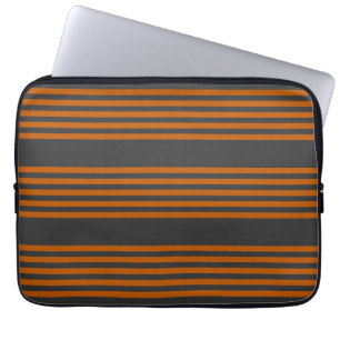 Orange und Holzkohle, fünf Streifen Laptopschutzhülle