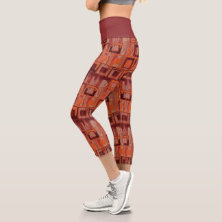 Orange und Red Geometric Capri Leggings