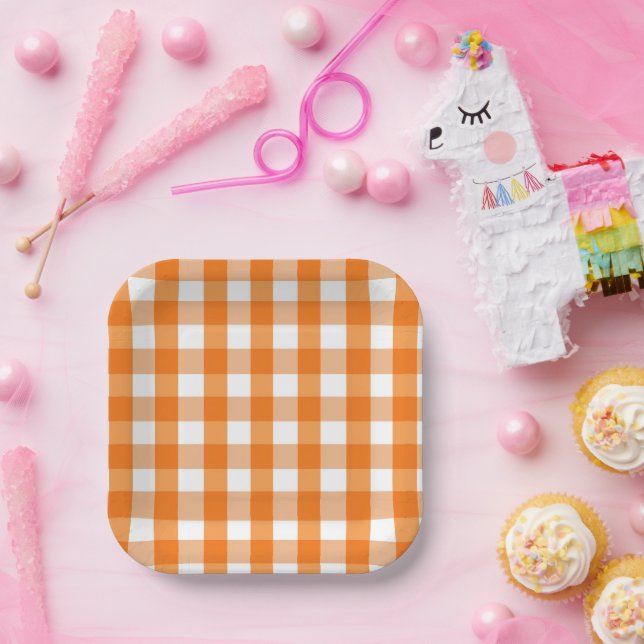 Orange und White Gingham Checkered Halloween Pappteller (Party)