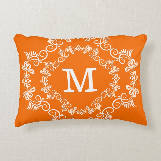Orange White Custom Monogram Decorative Zierkissen (Vorderseite)