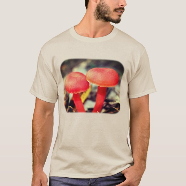 Orange Wild Mushroom Pair Nature T-Shirt (Vorderseite)