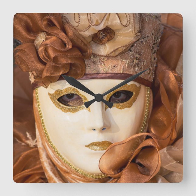 Orangefarbene Karnevalskostüme, Venedig Quadratische Wanduhr (Vorderseite)