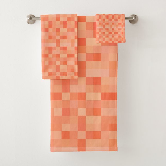 Orangefarbene quadratische Pixel Badhandtuch Set (Insitu)