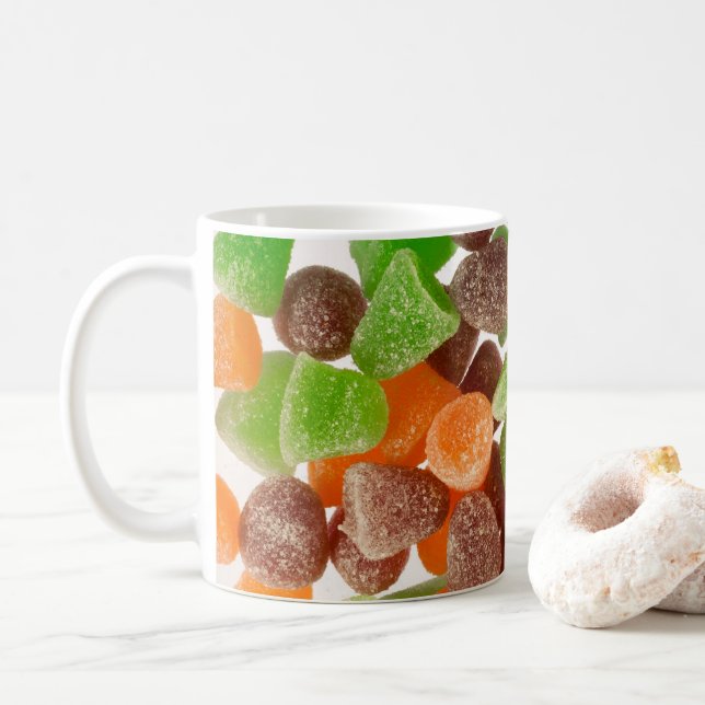 Orangefarbene rote Kaugummi mit Zucker bestreut Kaffeetasse (Mit Donut)