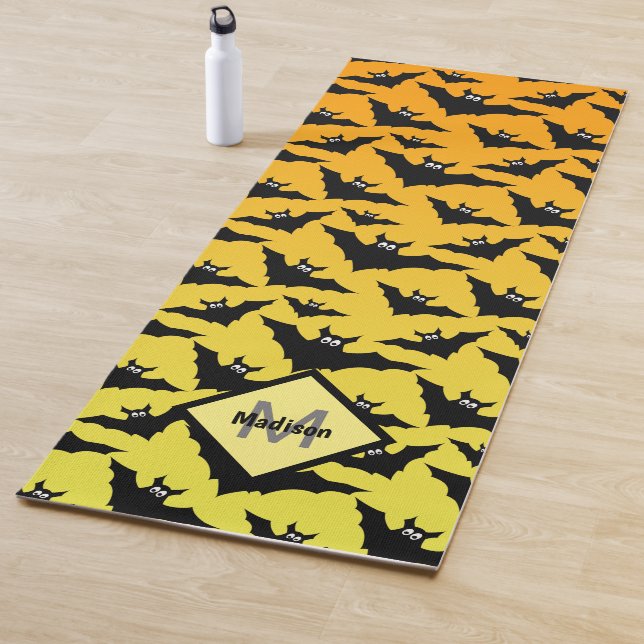 Orangefarbene schwarze Fledermäuse Halloween-Muste Yogamatte (Beispiel)