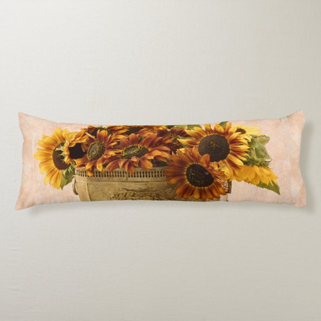 Orangefarbene Sonnenblumen im Körbchen Seitenschläferkissen (Vorderseite)