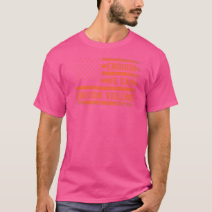 Orangefarbene T-Shirts mit genug Kleid, um die Waf