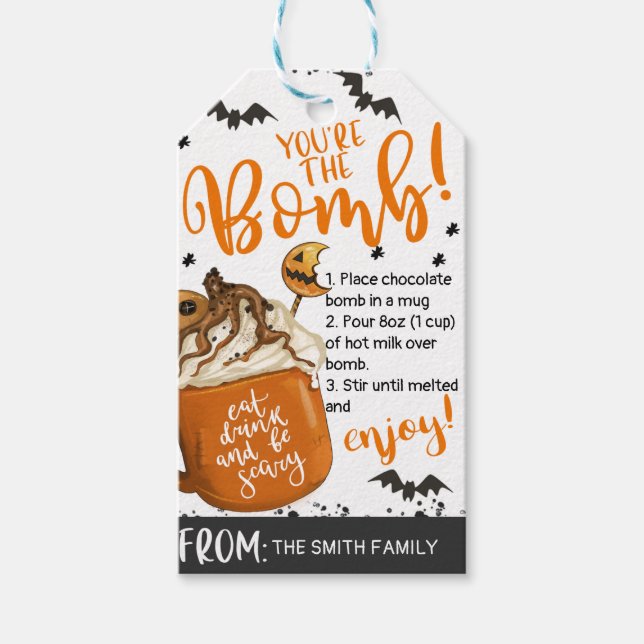 Orangefarbene Tasse Halloween Dein Bombenschokolad Geschenkanhänger (Vorderseite)